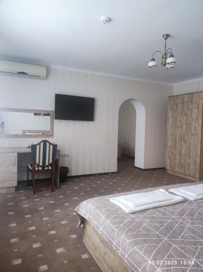 Apart-Hotel 24/7 Kamenec Podolský Exteriér fotografie